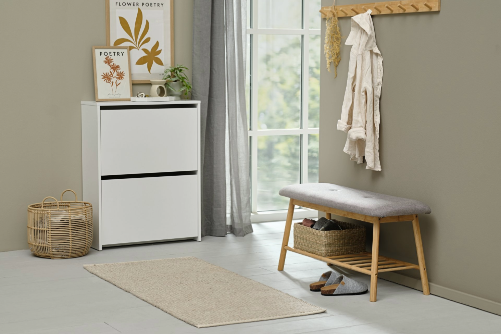 Nábytok do chodby: zľava až 60 %