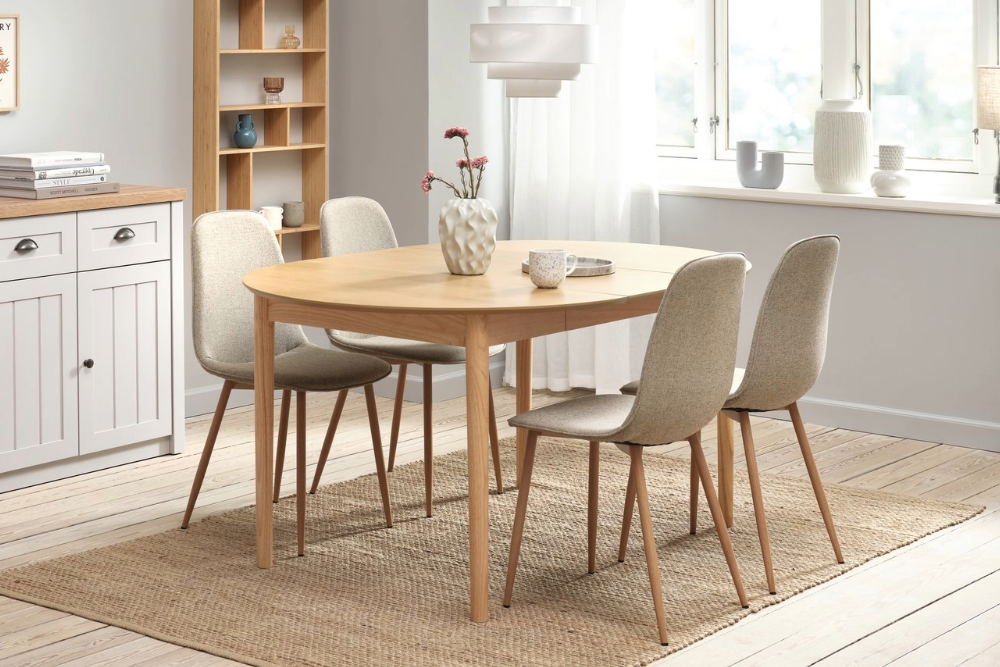 Jedálenské stoly: zľava až 50 %