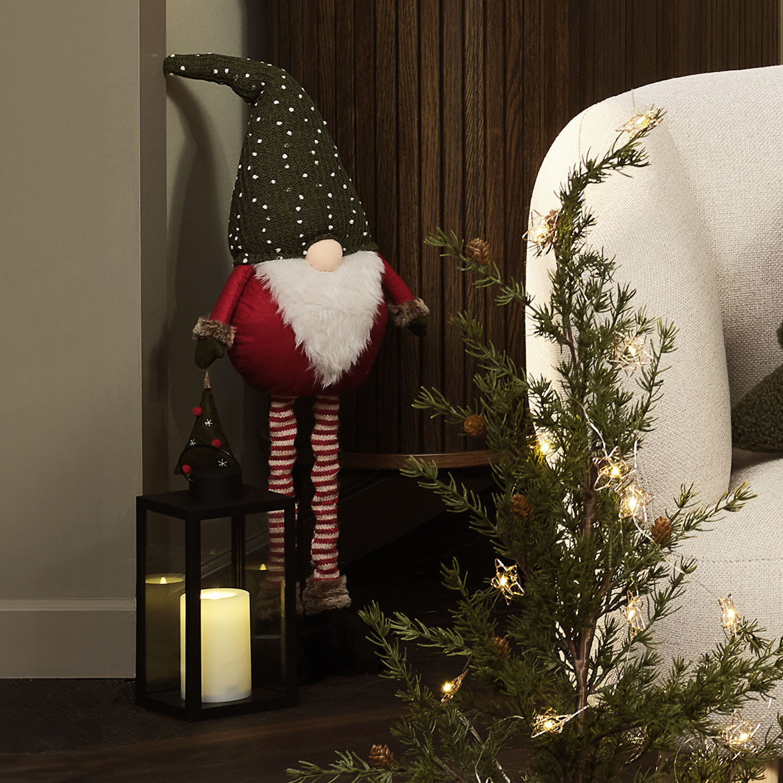 Nohy škriatka KULDE sa dajú nastaviť Vysoký vianočný škriatok s nastaviteľnými nohami