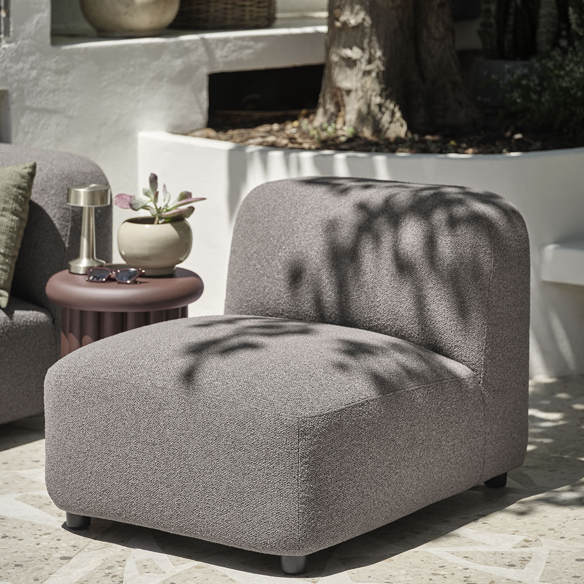 TANE modul môže byť využívaný ako kreslo Modul záhradnej pohovky na terase