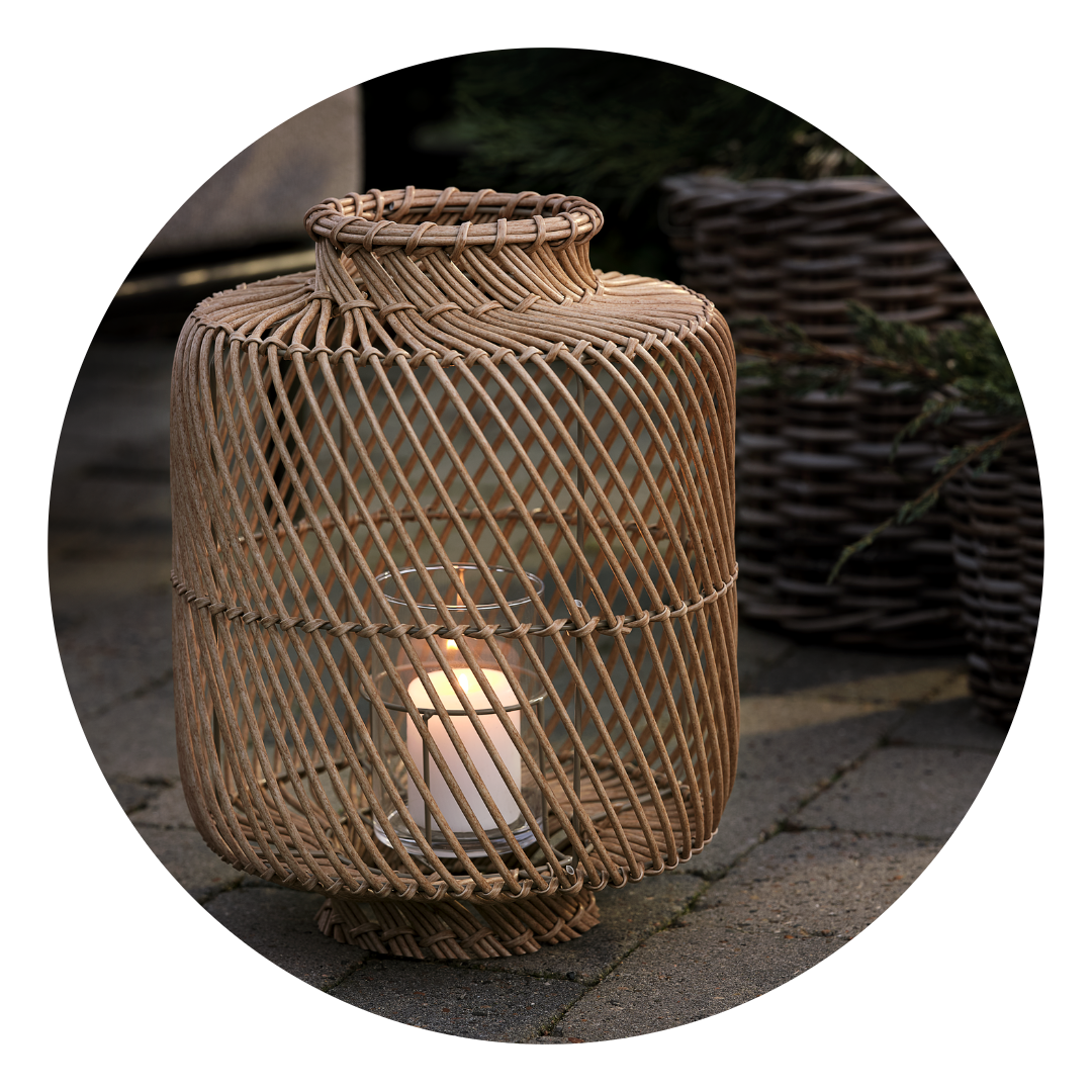 Lanterns and lamps
